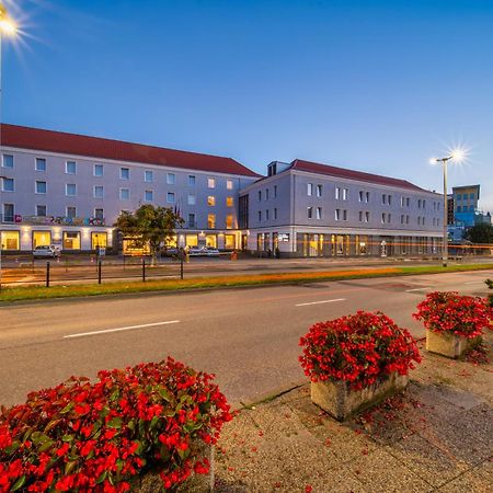 Hotel Gromada Arka Lux Koszalin Bagian luar foto