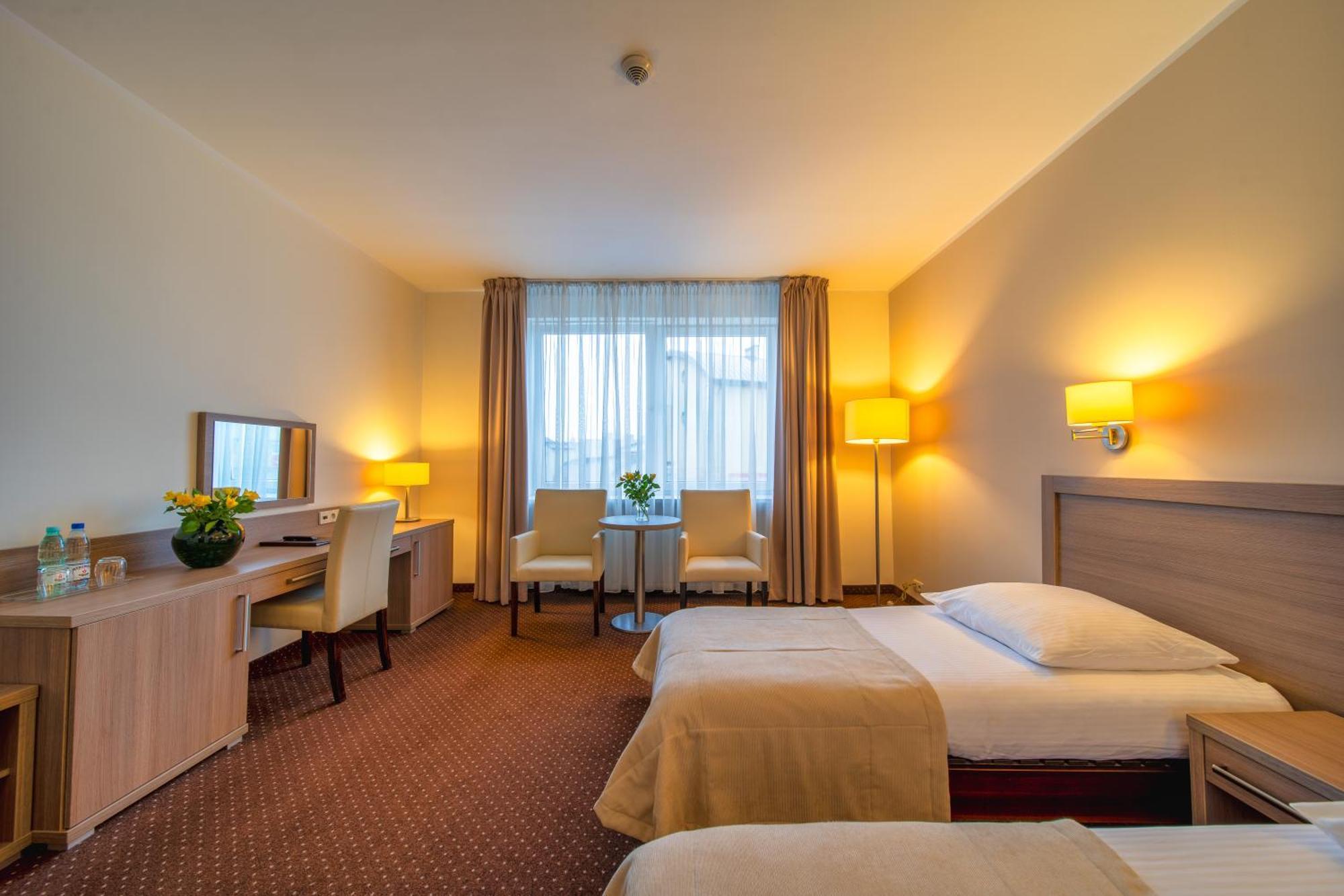 Hotel Gromada Arka Lux Koszalin Bagian luar foto