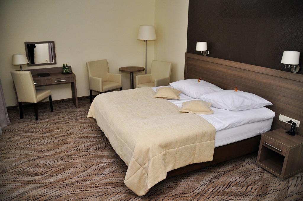 Hotel Gromada Arka Lux Koszalin Bagian luar foto